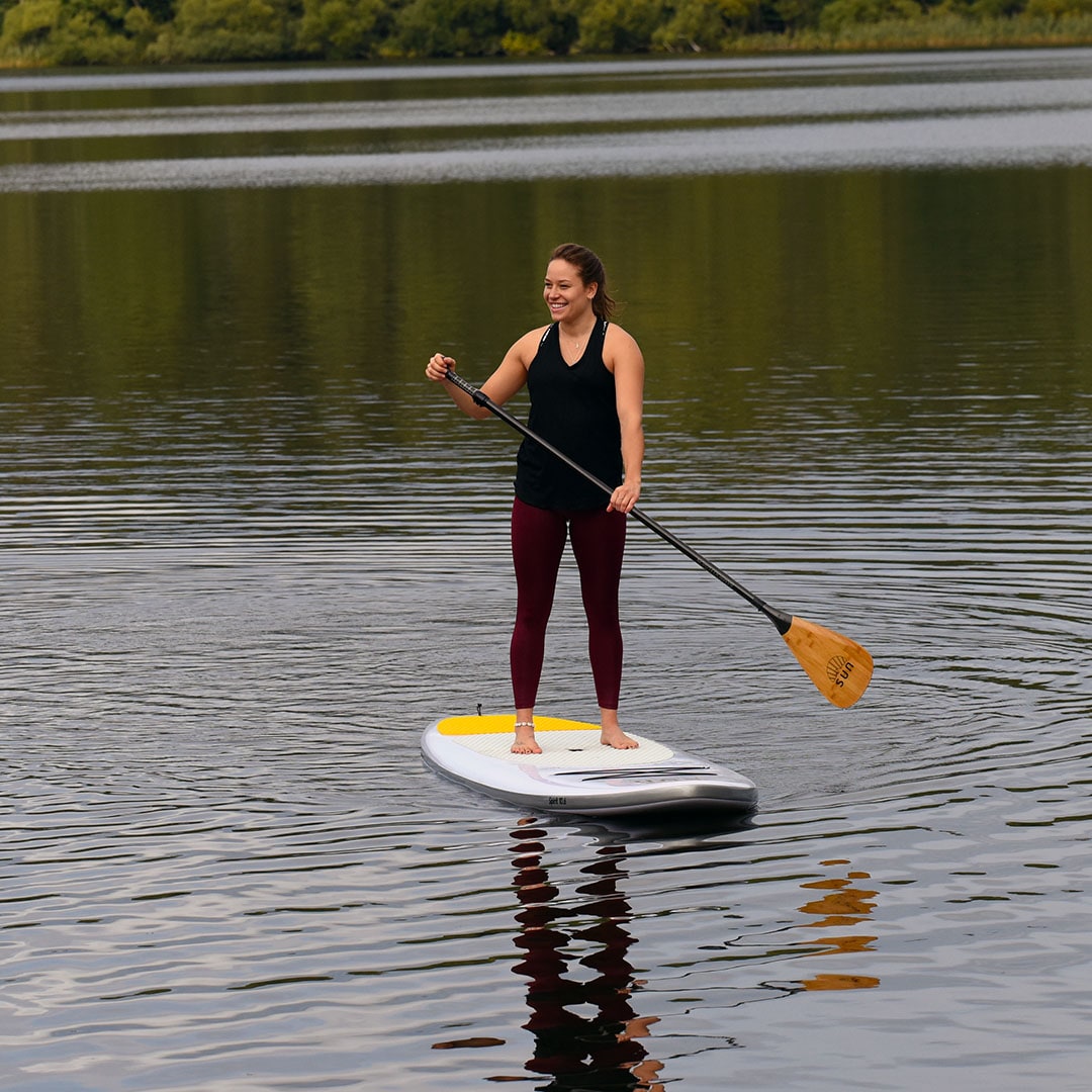 SUN Spirit Thermo 10.6 – stabil och tålig hård SUP-bräda i Thermoform, idealisk för lek, fritid och nybörjare.