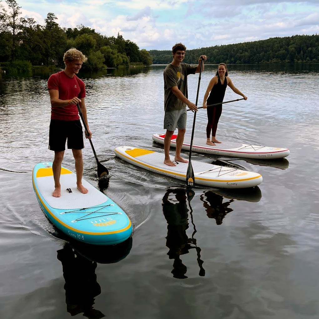 SUN Sunny 10.8 – uppblåsbar allround-SUP för fritidspaddling, strandlek och familjeäventyr