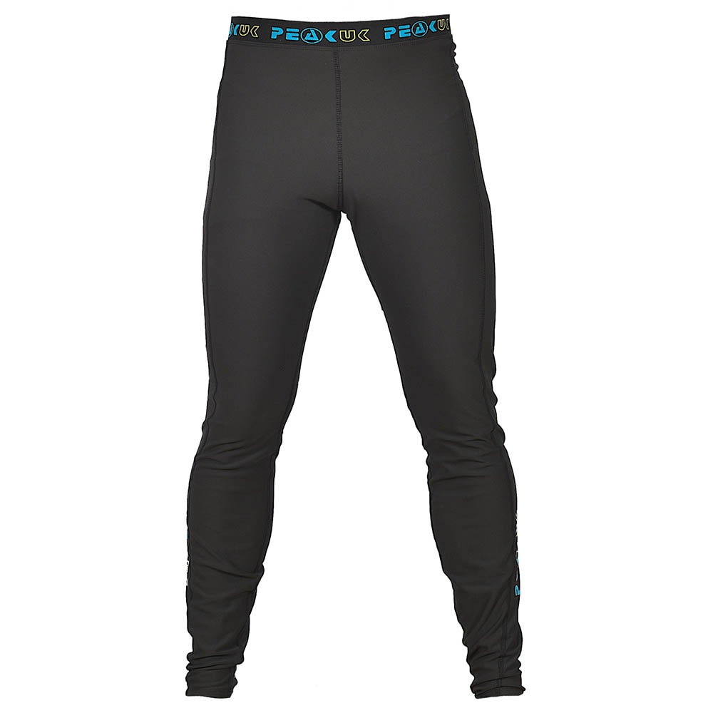 Svarta, åtsittande underställsbyxor/leggings från Peak UK. Visar blå logotypdetaljer på linning och vrist