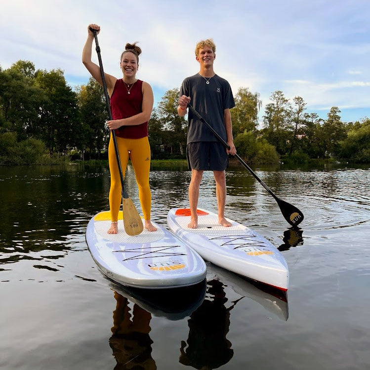 Två hårda SUP-brädor från SUN Paddleboard – Spirit Thermo 11.6 för touring och 10.6 för allroundpaddling och lek