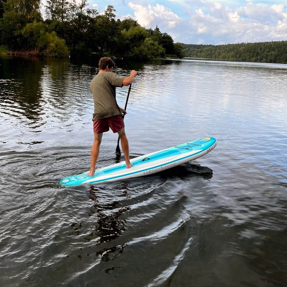 SUN Wave 10.8 – uppblåsbar allround-SUP för lek, fritid och stabil paddling i varierade förhållanden