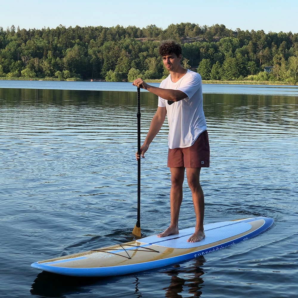 Paddleboard i glasfiber från SUN – hård SUP med elegant wood-design