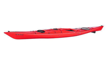 Röd plastkajak Seabird Scott MV – skäddakajak för hav och turpaddling
