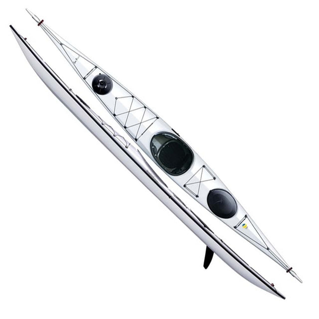 Seabird Sea Pearl – smäcker grönlandskajak i glasfiber med låg profil och traditionell design