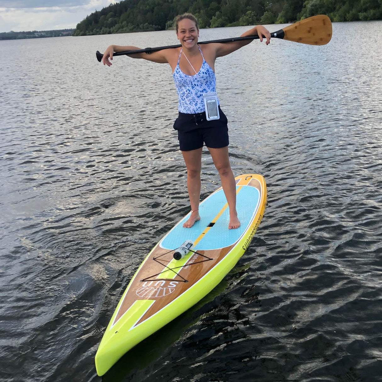SUN 11.6 Touring – hård touring-SUP i glasfiber med wood-design från SUN Paddleboard