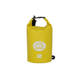 En gul Vidda Drybag 15 L-vattentät påse visad på en produktvisning.